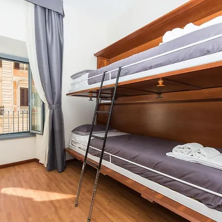 فندق مبيت وإفطار Filomena Arthouse 4*